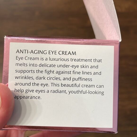 NEW Optivida Health LL Skincare Anti-Aging Eye Cream 0.5 fl oz /15 ml - Picture 3 of 4